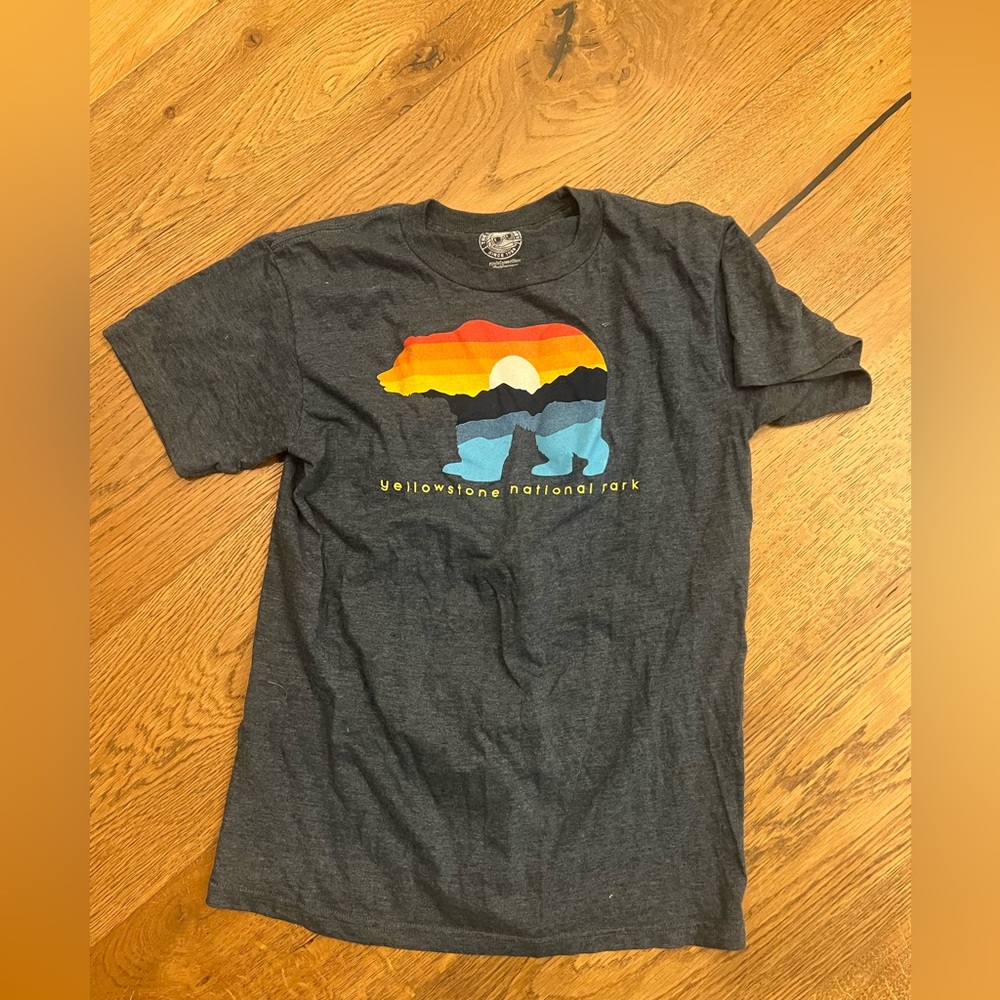 Yellowstone National Park blue bear logo marled cotton T shirt, child’s large